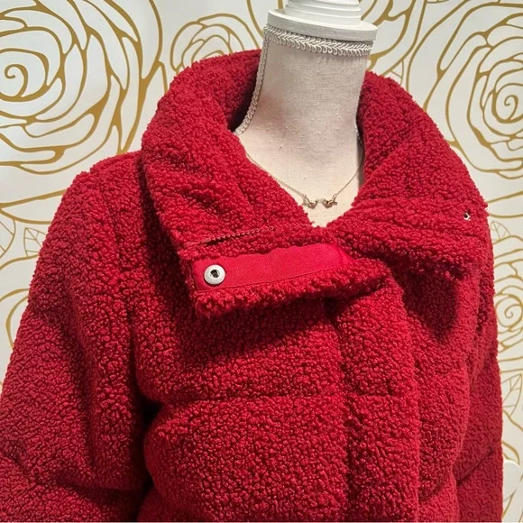 Abercrombie & Fitch red Sherpa Puffer Jacket - Picture 4 of 8